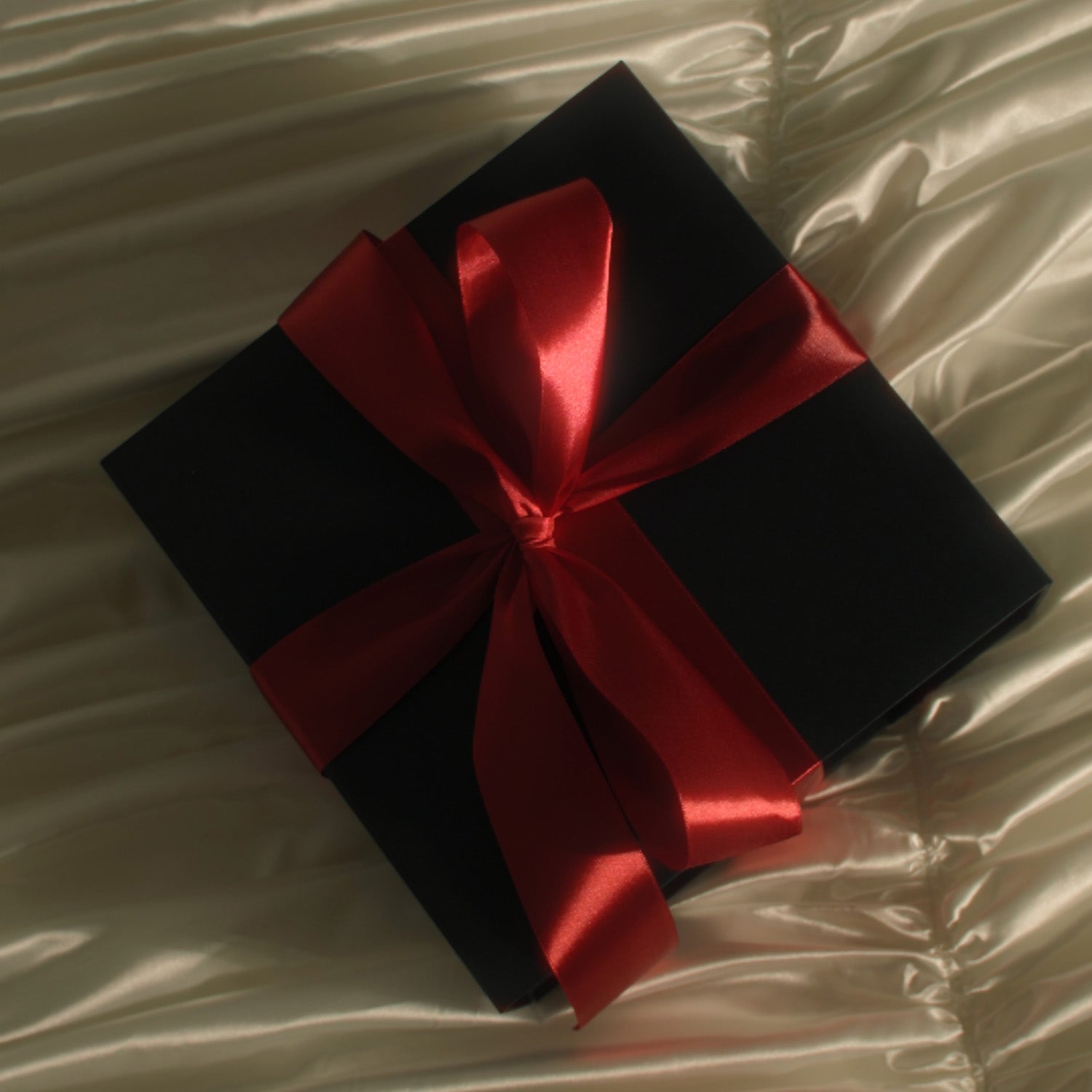 Natūralaus kailio ausinių ir šaliko dovanų rinkinys