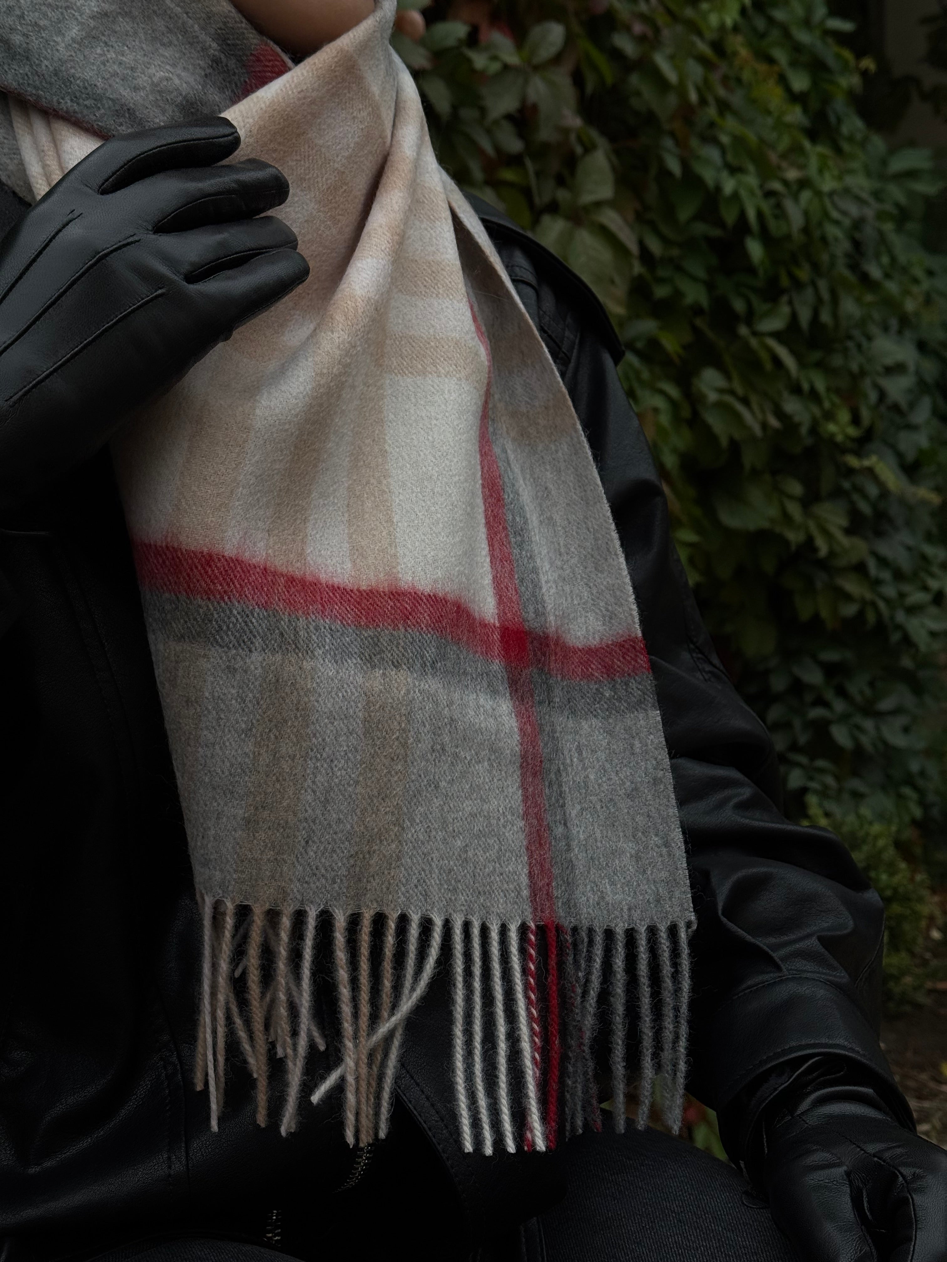Wool scarf