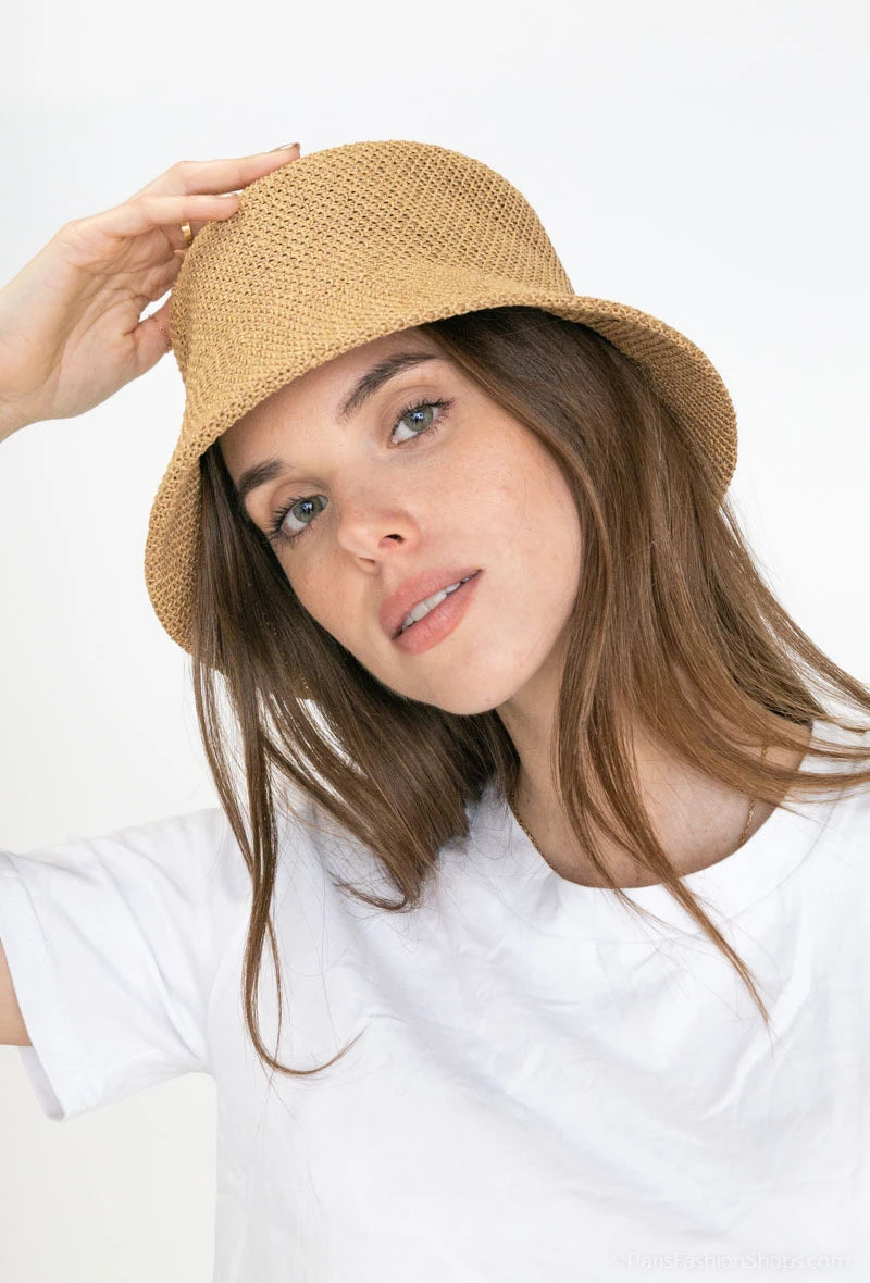 Бумажная шляпа